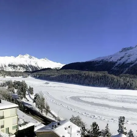 Chesa サンモリッツ